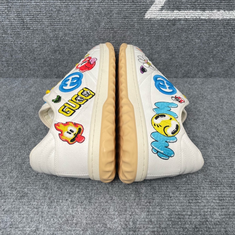 99.9新 未使用Gucci 白色帆布字母火焰Mac80板鞋43碼-5