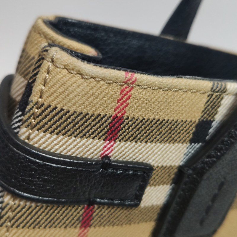 Burberry The Banner班納迷你羊皮帆布Vintage格紋雙搭扣手提包-12