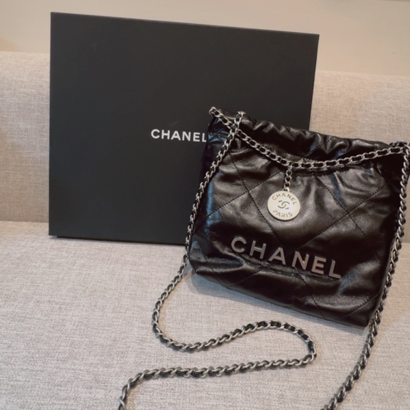 Chanel 22bag mini 黑銀羊皮-0