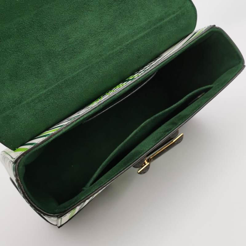 Louis Vuitton(LV)Twist中號牛皮植物印花LV旋轉鎖扣單肩包-6