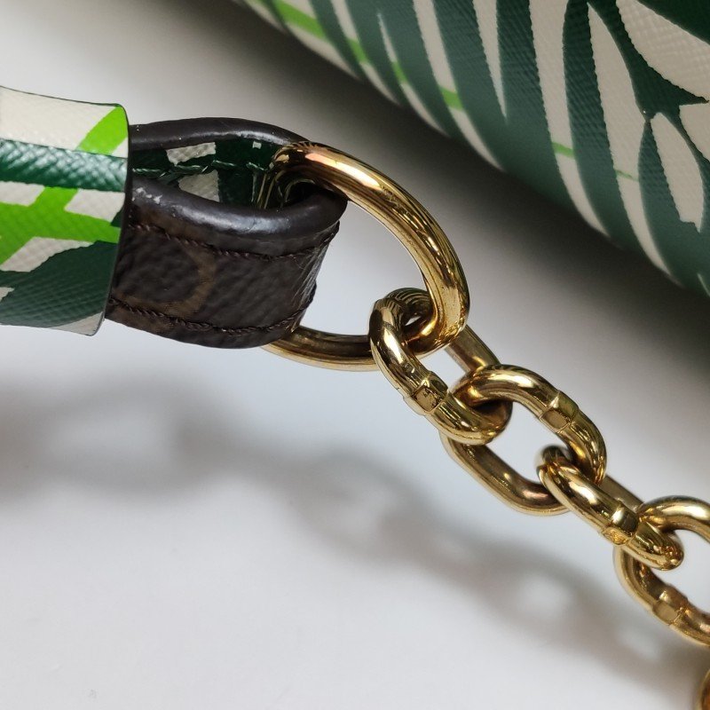 Louis Vuitton(LV)Twist中號牛皮植物印花LV旋轉鎖扣單肩包-11