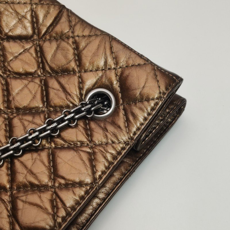 Chanel 2.55 Bag油蠟皮純色菱格絎縫矩形旋扣單肩包-12