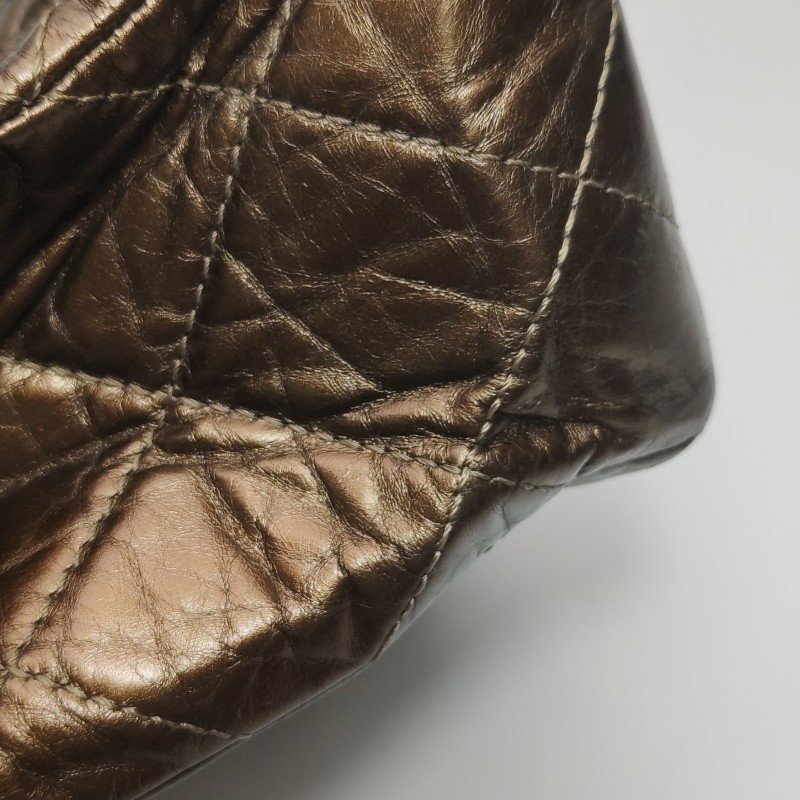 Chanel 2.55 Bag油蠟皮純色菱格絎縫矩形旋扣單肩包-21