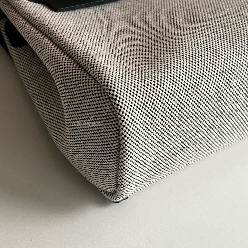 全新全配👜Hermes Mini herbag 斜背包 熊貓配色 銀扣(石板灰)K刻-15