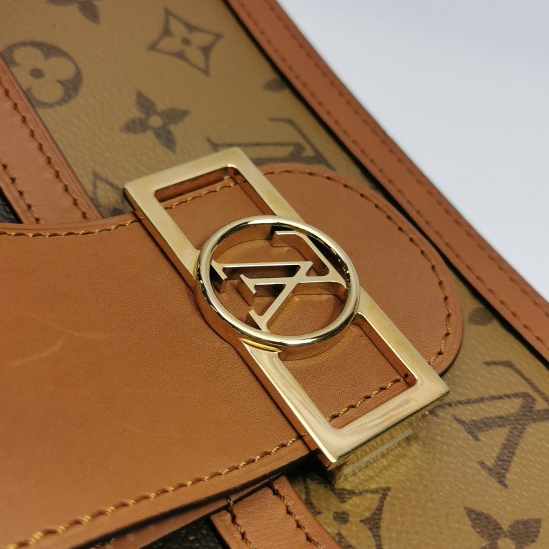 Louis Vuitton(LV)Dauphine達芙妮中號牛皮拼色Monogram印花LV搭扣單肩包晶片款-10