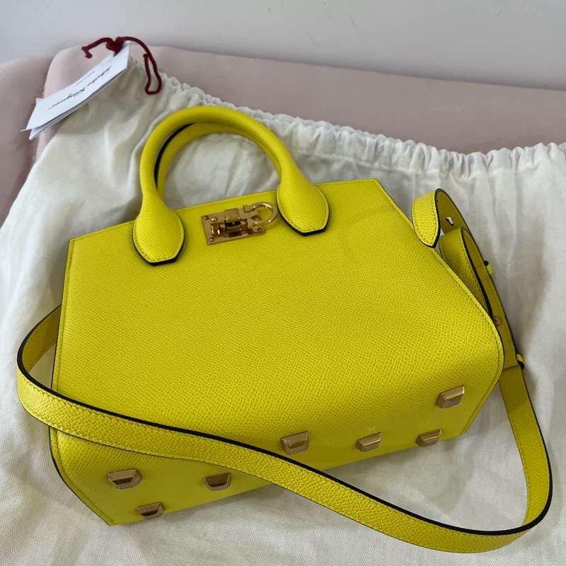 Ferragamo crossbody-6