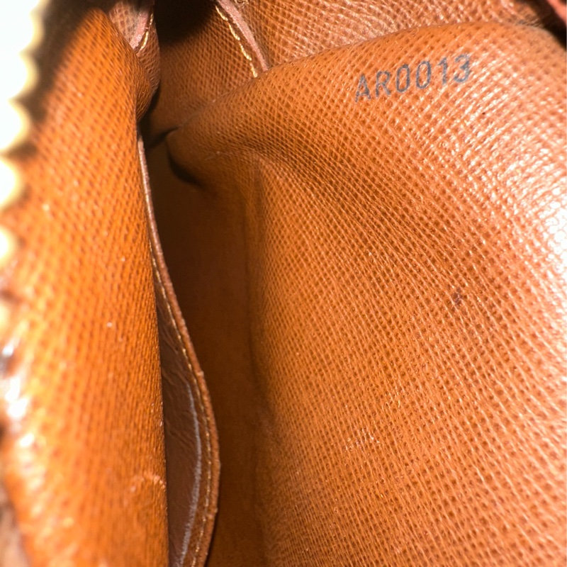 LV雙層相機包 老花斜背包 肩背包-29