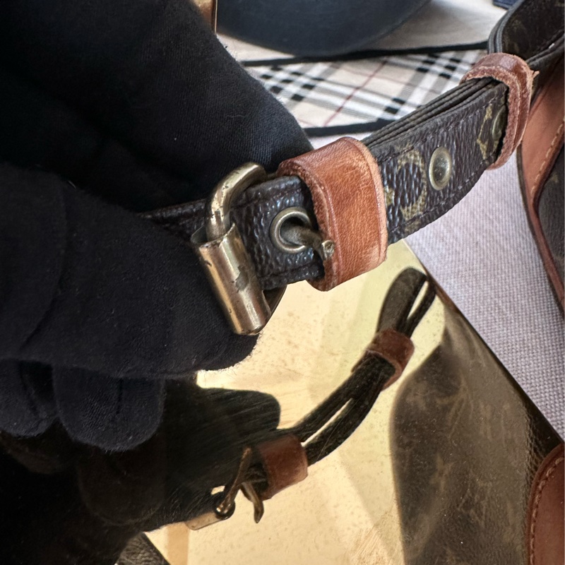 LV雙層相機包 老花斜背包 肩背包-38