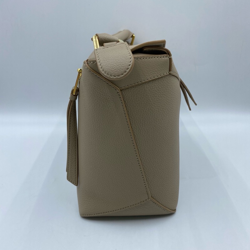 98新羅意威/Loewe Puzzle 沙色幾何包 中號，無附件-4