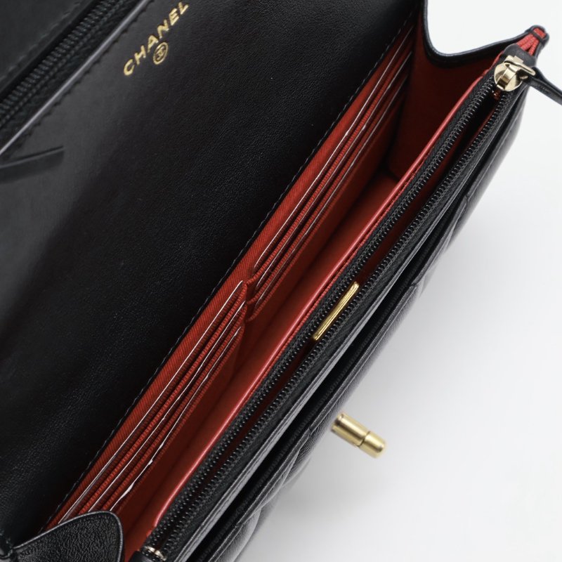 CHANEL 19 經典菱格紋雙色鍊WOC - 黑金-3