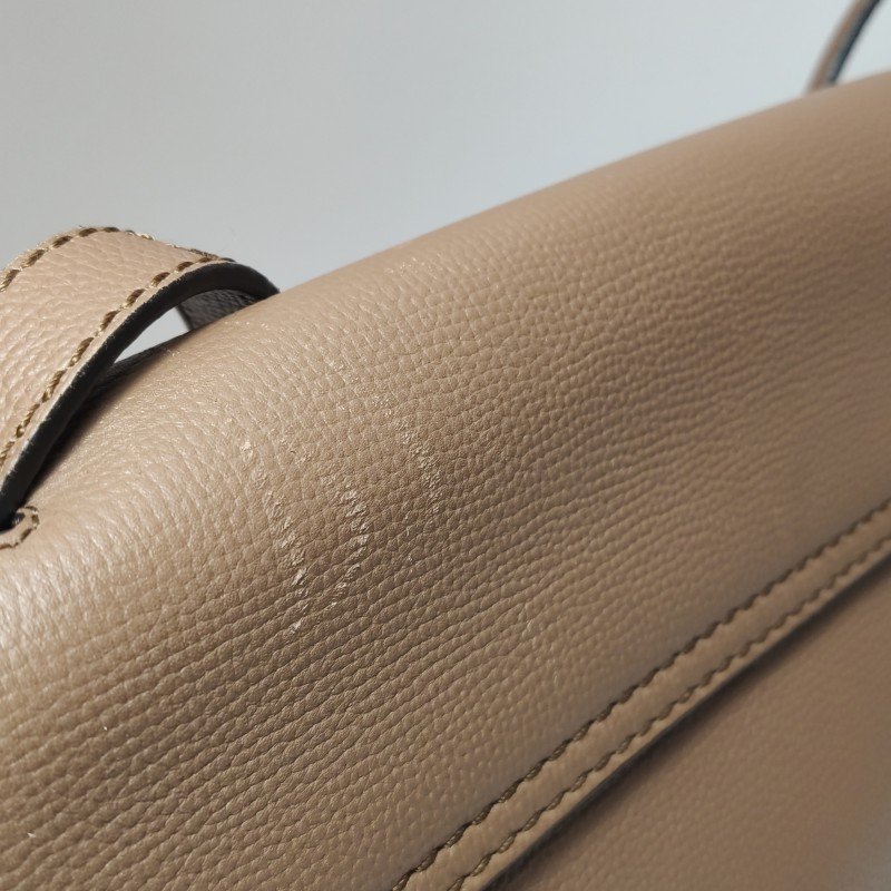 Burberry Camberley中號牛皮帆布純色字母logo單肩包-13