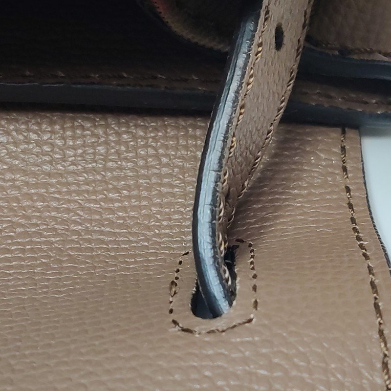 Burberry Camberley中號牛皮帆布純色字母logo單肩包-21