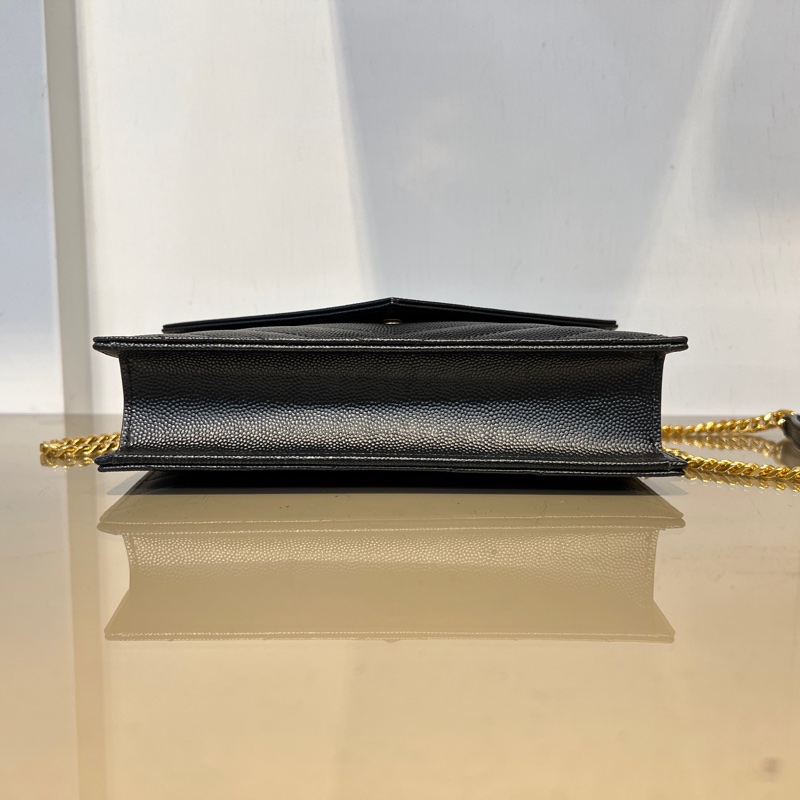 YSL 黑荔枝牛皮山型紋Cassandre WOC金釦斜背包-2