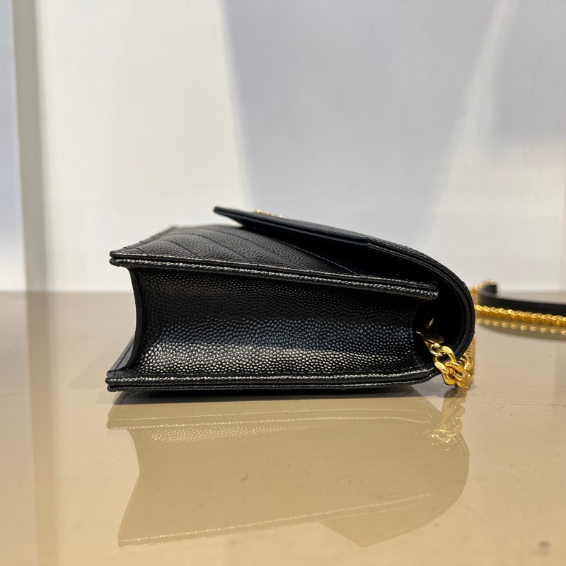 YSL 黑荔枝牛皮山型紋Cassandre WOC金釦斜背包-4