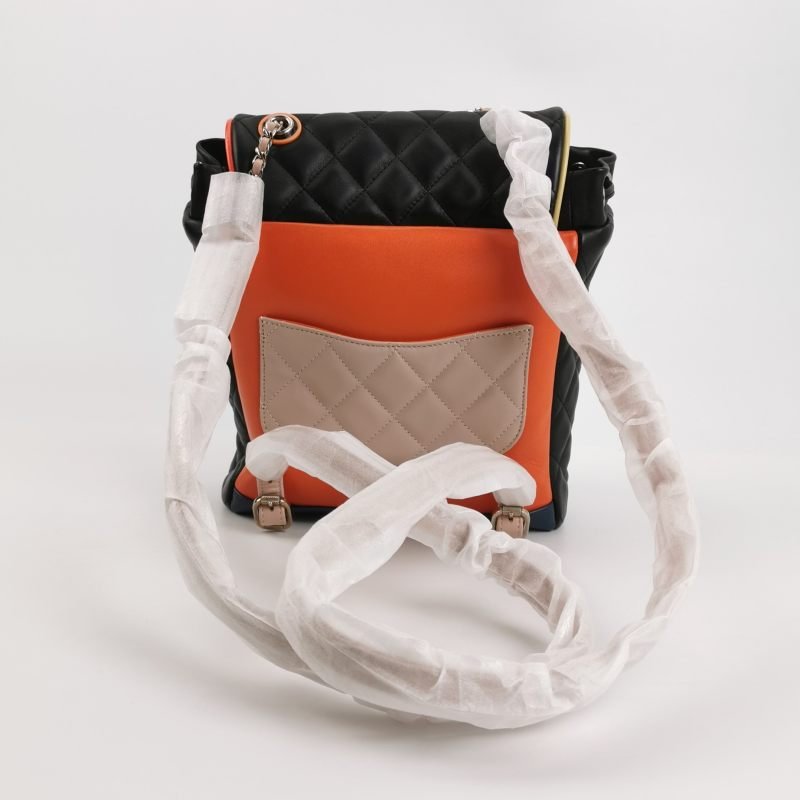 Chanel Urban Spirit羊皮菱格絎縫雙C書包扣雙肩包-4