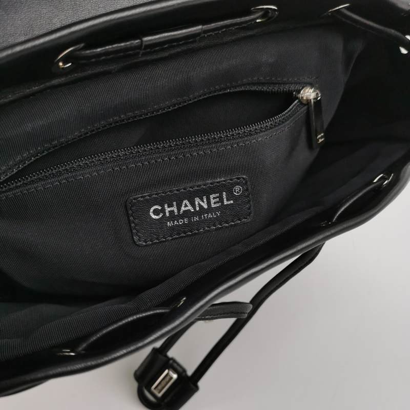 Chanel Urban Spirit羊皮菱格絎縫雙C書包扣雙肩包-7