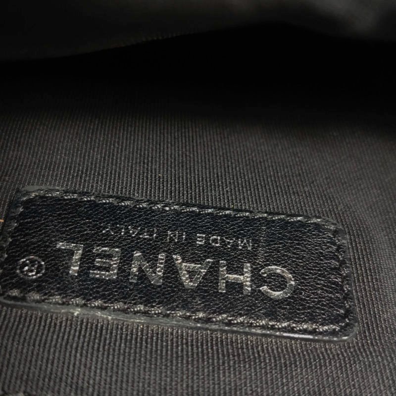 Chanel Urban Spirit羊皮菱格絎縫雙C書包扣雙肩包-9