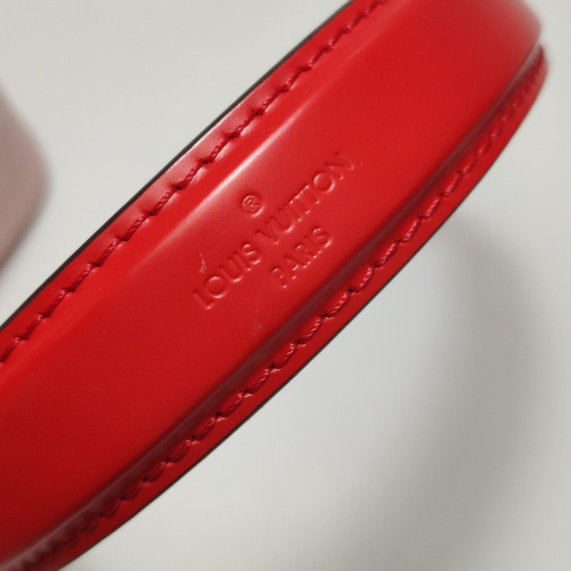 Louis Vuitton(LV)NEONOEBB牛皮水波紋抽繩斜挎包單肩包-15