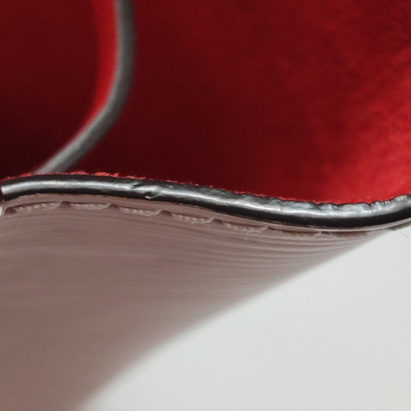 Louis Vuitton(LV)NEONOEBB牛皮水波紋抽繩斜挎包單肩包-17