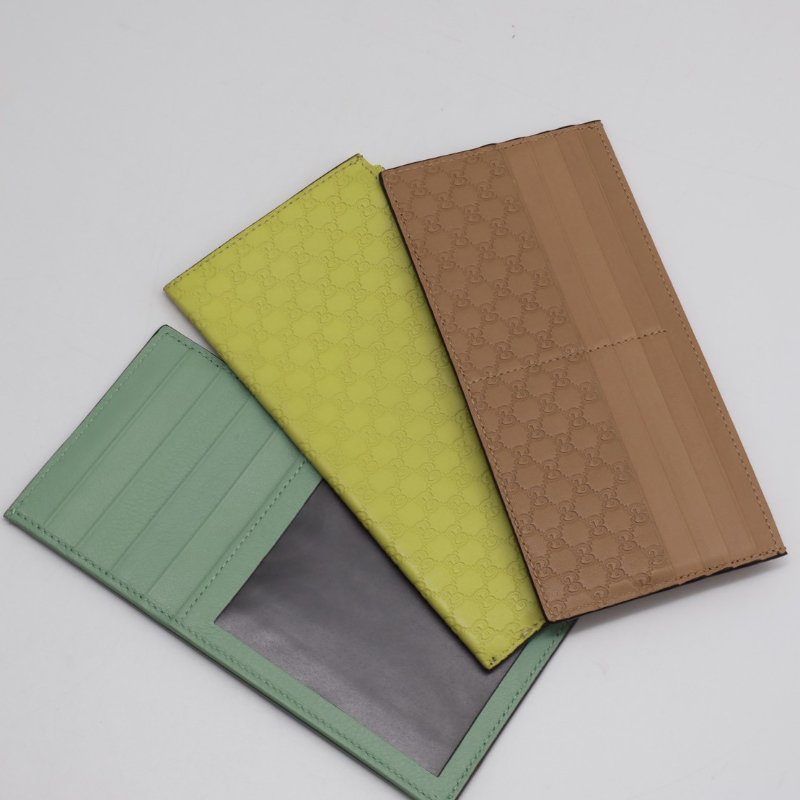 GUCCI 雙G壓紋四合一手拿包-3