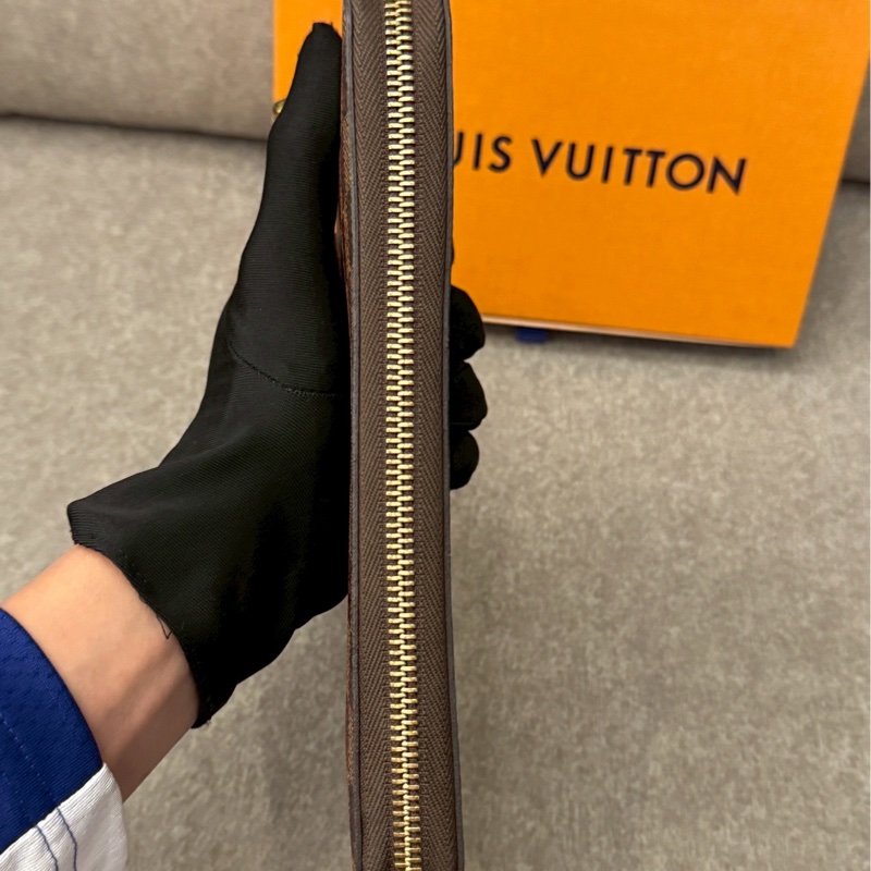 LV棋盤格拉鍊大長夾-4