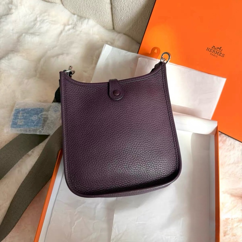 全新 超划算 愛馬仕 Hermès Mini Evelyne 紫／深紫・拼色背帶・日常神包-1