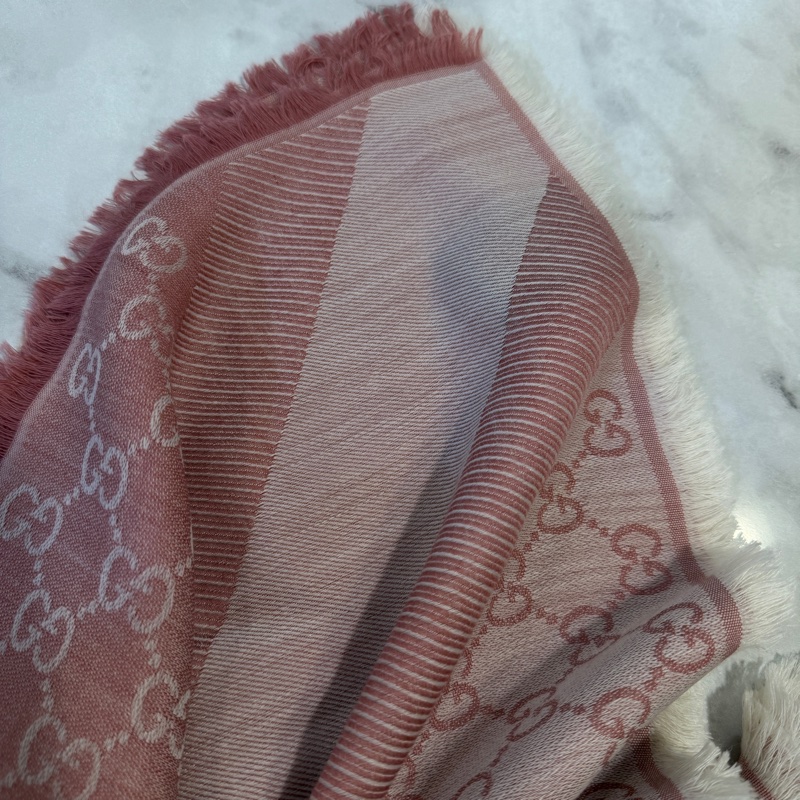 Gucci 深淺粉羊毛方巾-3