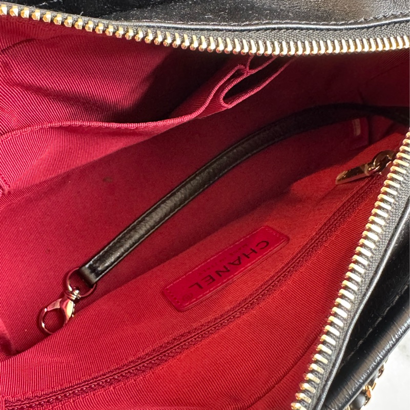 Chanel黑色復古金雙C流浪包-22