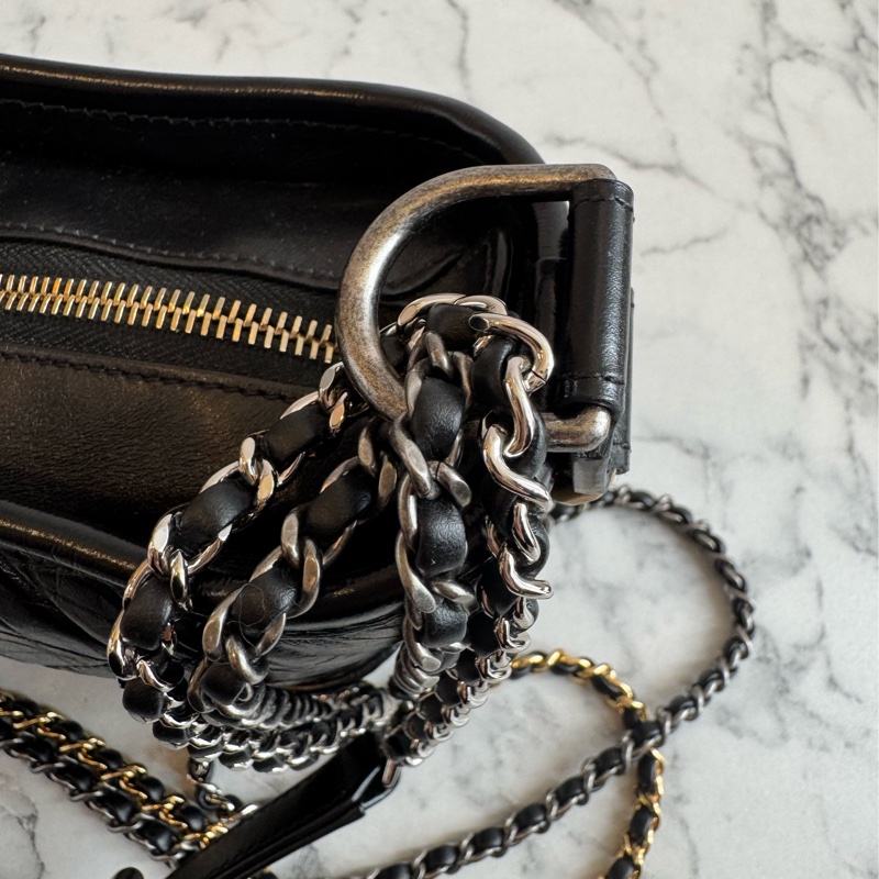 Chanel黑色復古金雙C流浪包-42