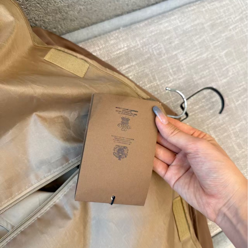 未使用品Burberry經典米色風衣 UK12-1