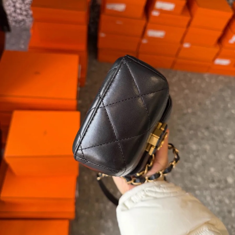 Chanel 巴洛克盒子-1