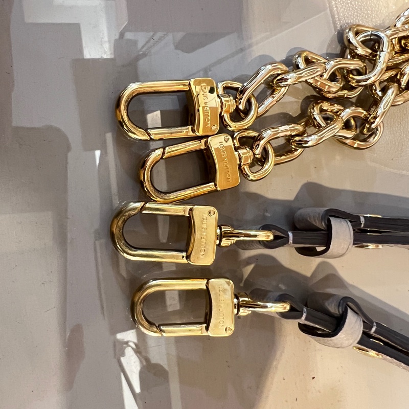 LV斑鳩灰牛皮壓紋PochetteMetisEastWest手提肩斜背包-18