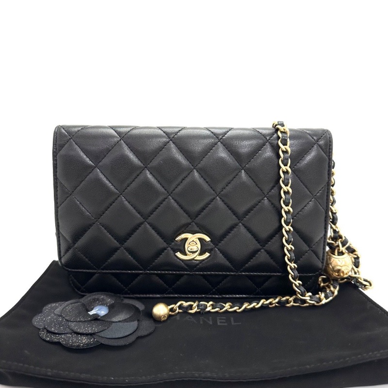 CHANEL 黑金羊皮金球woc肩背斜背包19*13*4 98新配件塵袋-1