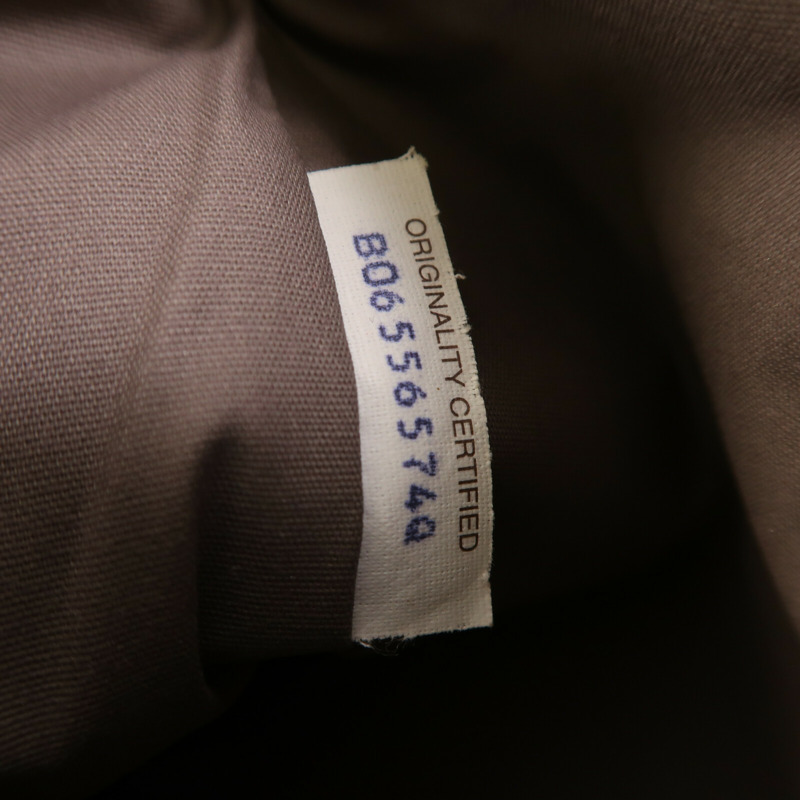 BOTTEGA VENETA 牛皮皮革Intrecciato Clutch手拿包-12