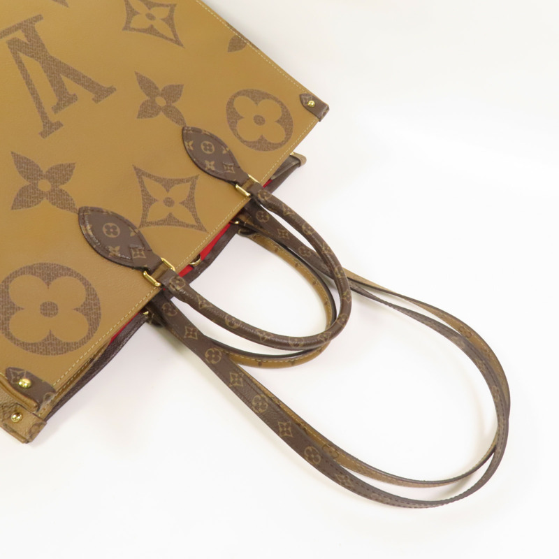 LOUIS VUITTON Monogram Giant Reverse On The Go GM金扣手挽肩背兩用袋-4