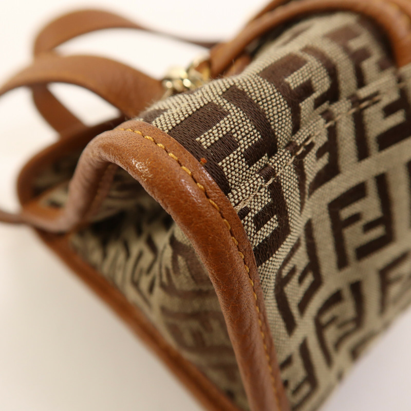 FENDI 帆布Hand Bag金扣手挽袋-5