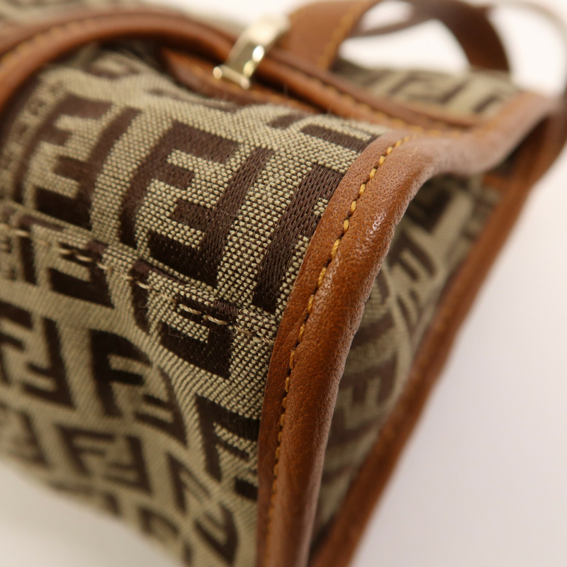 FENDI 帆布Hand Bag金扣手挽袋-6