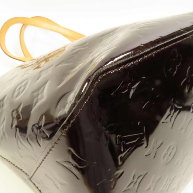 LOUIS VUITTON Vernis Bellevue GM金扣肩背袋-10