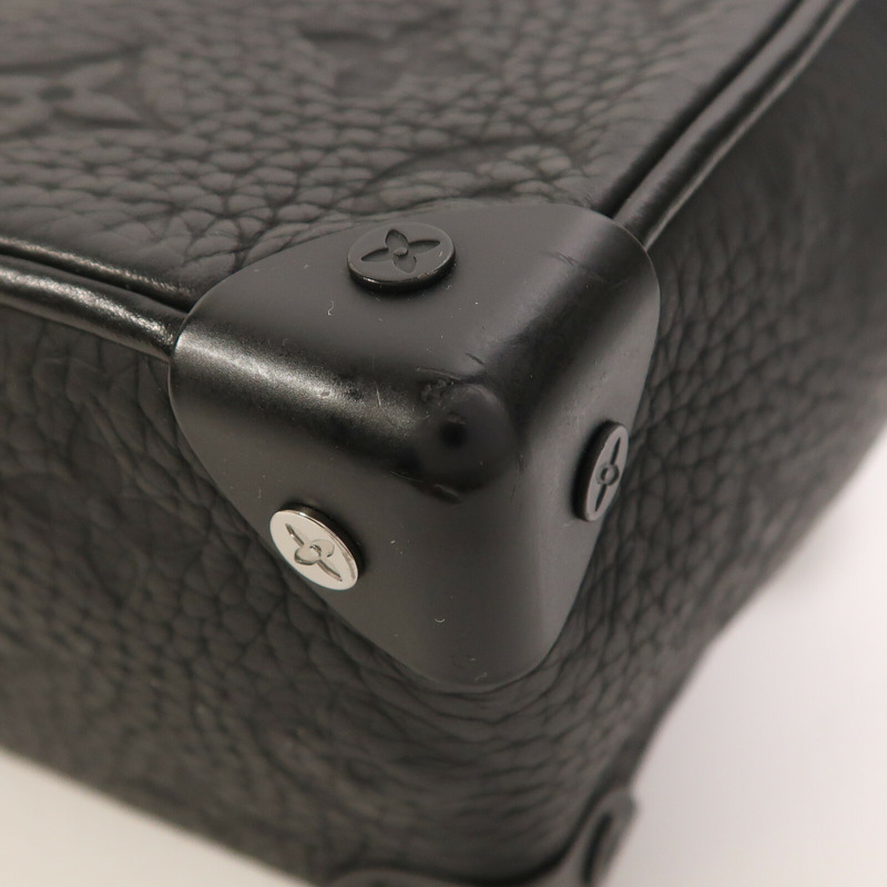 LOUIS VUITTON Monogram Taurillon Mini Soft Trunk肩背袋-6