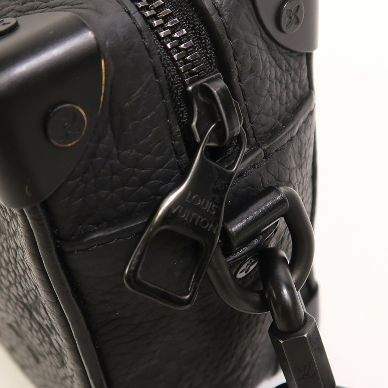 LOUIS VUITTON Monogram Taurillon Mini Soft Trunk肩背袋-10