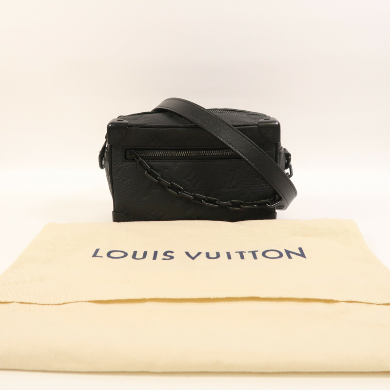 LOUIS VUITTON Monogram Taurillon Mini Soft Trunk肩背袋-15