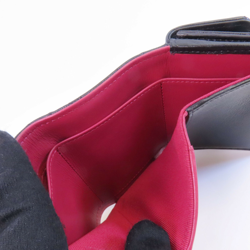 CHANEL 羊皮皮革C19 Wallet金扣錢包-7