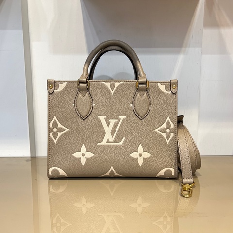 LV斑鳩灰牛皮壓紋OnTheGo PM金釦手提肩斜背包