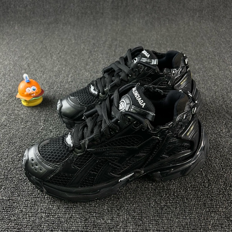 巴黎世家Runner黑色老爹鞋 36 碼整體成色不錯-0