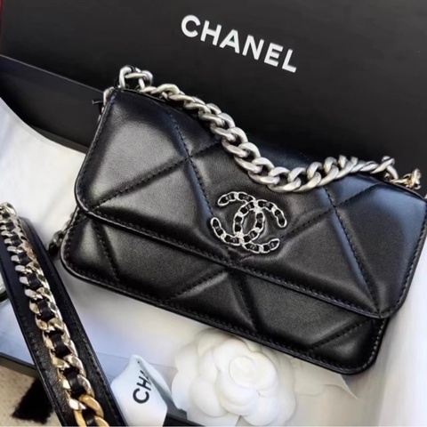 全新全配🈶購證 芯片款❤️ 香奈兒 #19bag #woc #黑銀 #mini