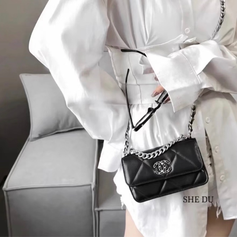 全新全配🈶購證 芯片款❤️ 香奈兒 #19bag #woc #黑銀 #mini-1