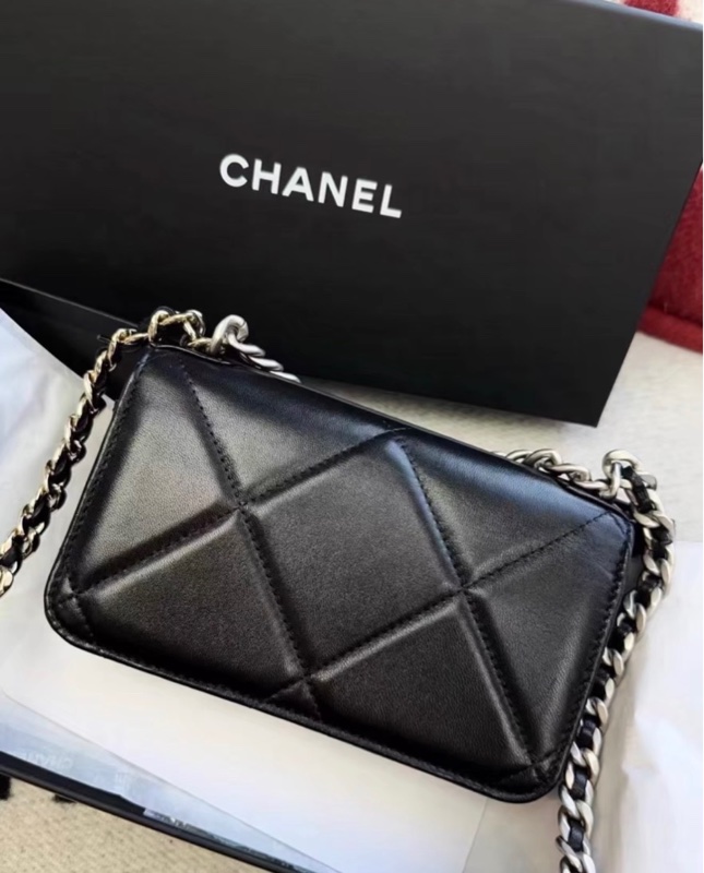 全新全配🈶購證 芯片款❤️ 香奈兒 #19bag #woc #黑銀 #mini-3