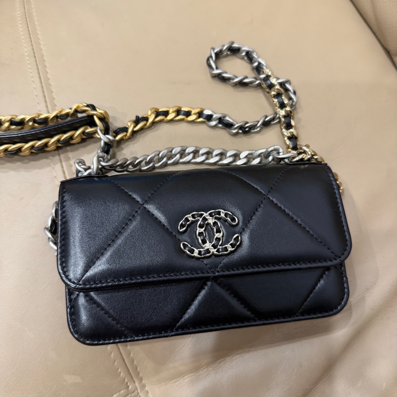 全配🈶購證 芯片款❤️ 香奈兒 #19bag #woc #黑銀 #mini-10