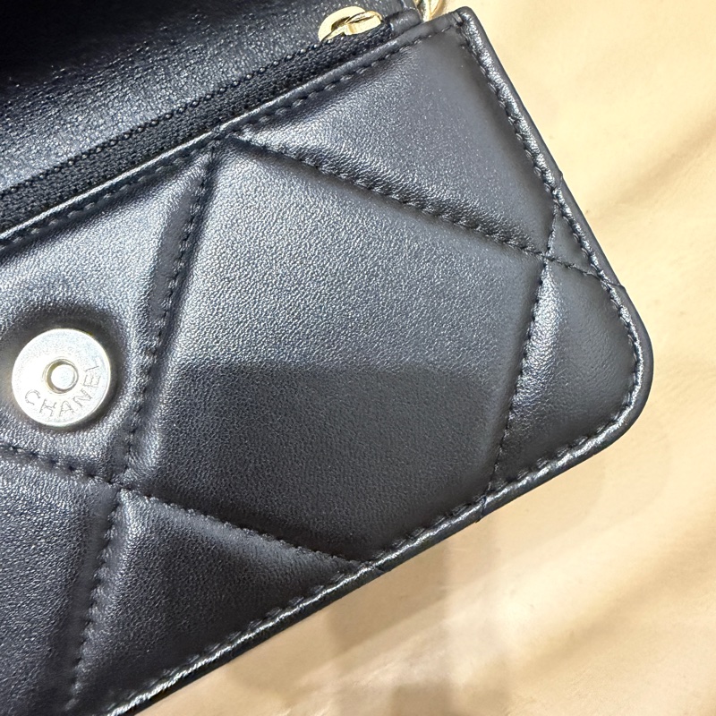 全配🈶購證 芯片款❤️ 香奈兒 #19bag #woc #黑銀 #mini-31