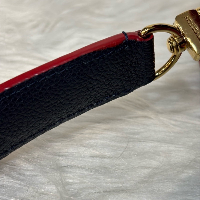 LV M45306 MM Nano Noé 荔枝皮 海軍藍 紅 雙色 水桶包 肩背包 側背包 斜背包 兩用包-21